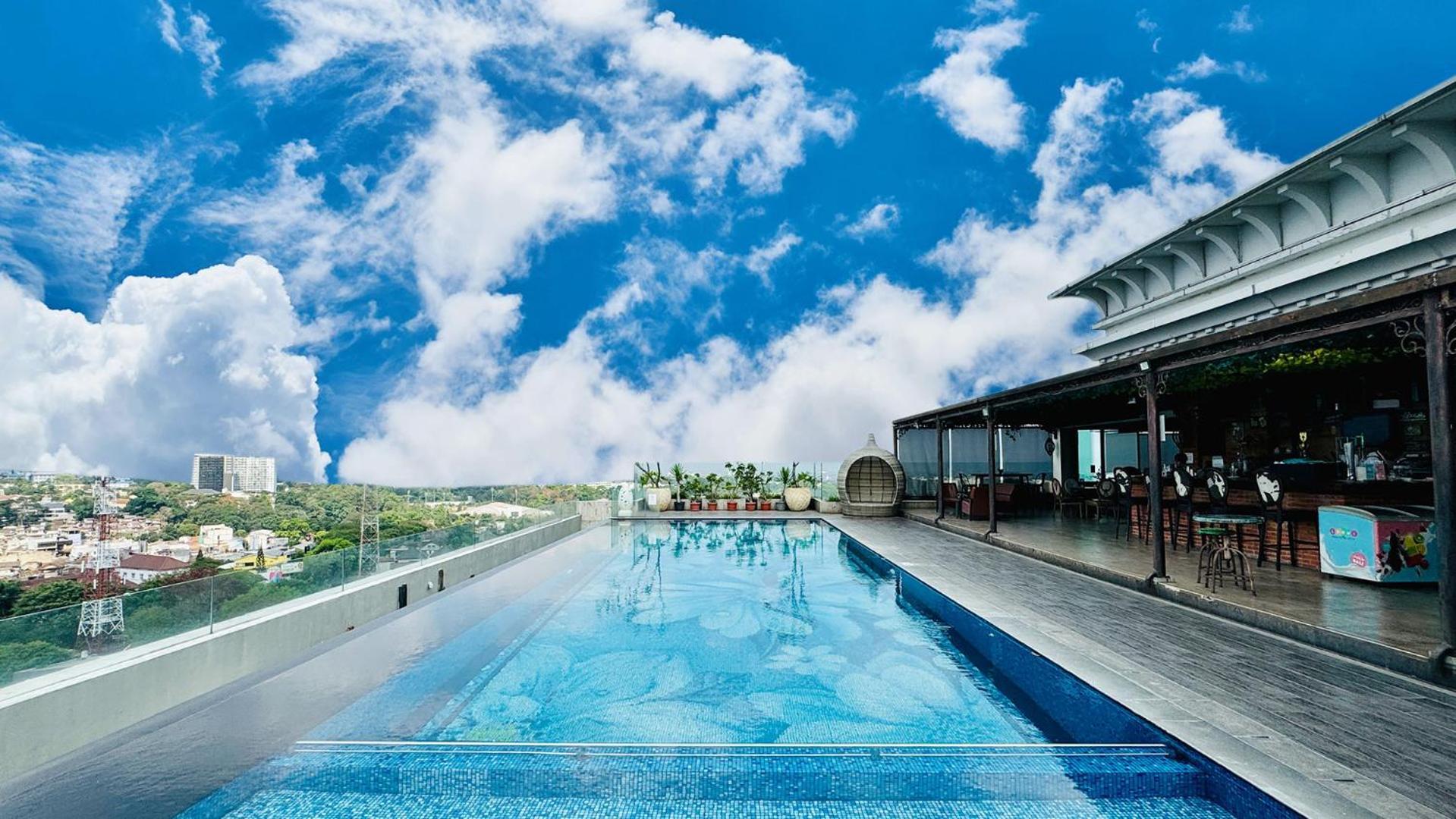 Belviu Hotel Bandung Exterior photo
